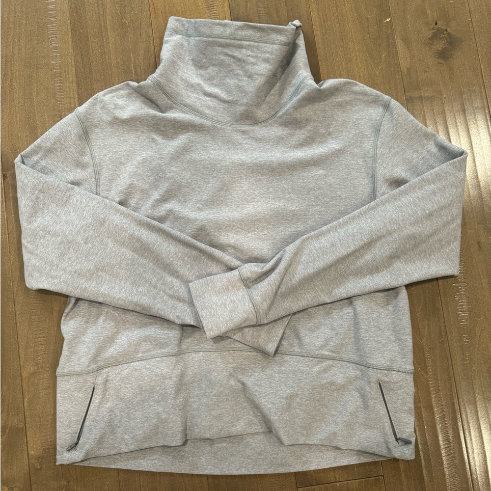 Lululemon Women’s  Light Gray Tech Turtleneck Sweater